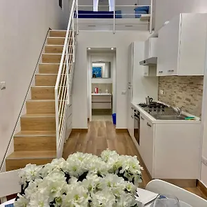 https://dimora-spaccanapoli.hotels-amalfi.com