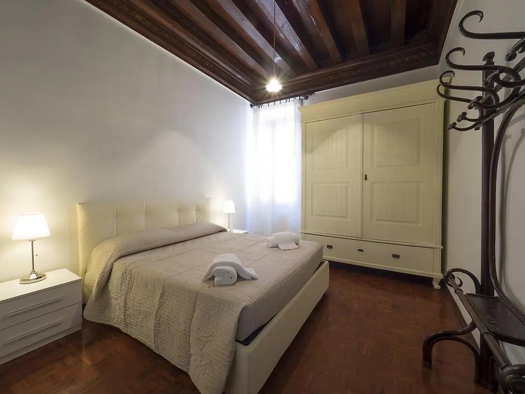 San Marco Schiavoni Apartments Venise